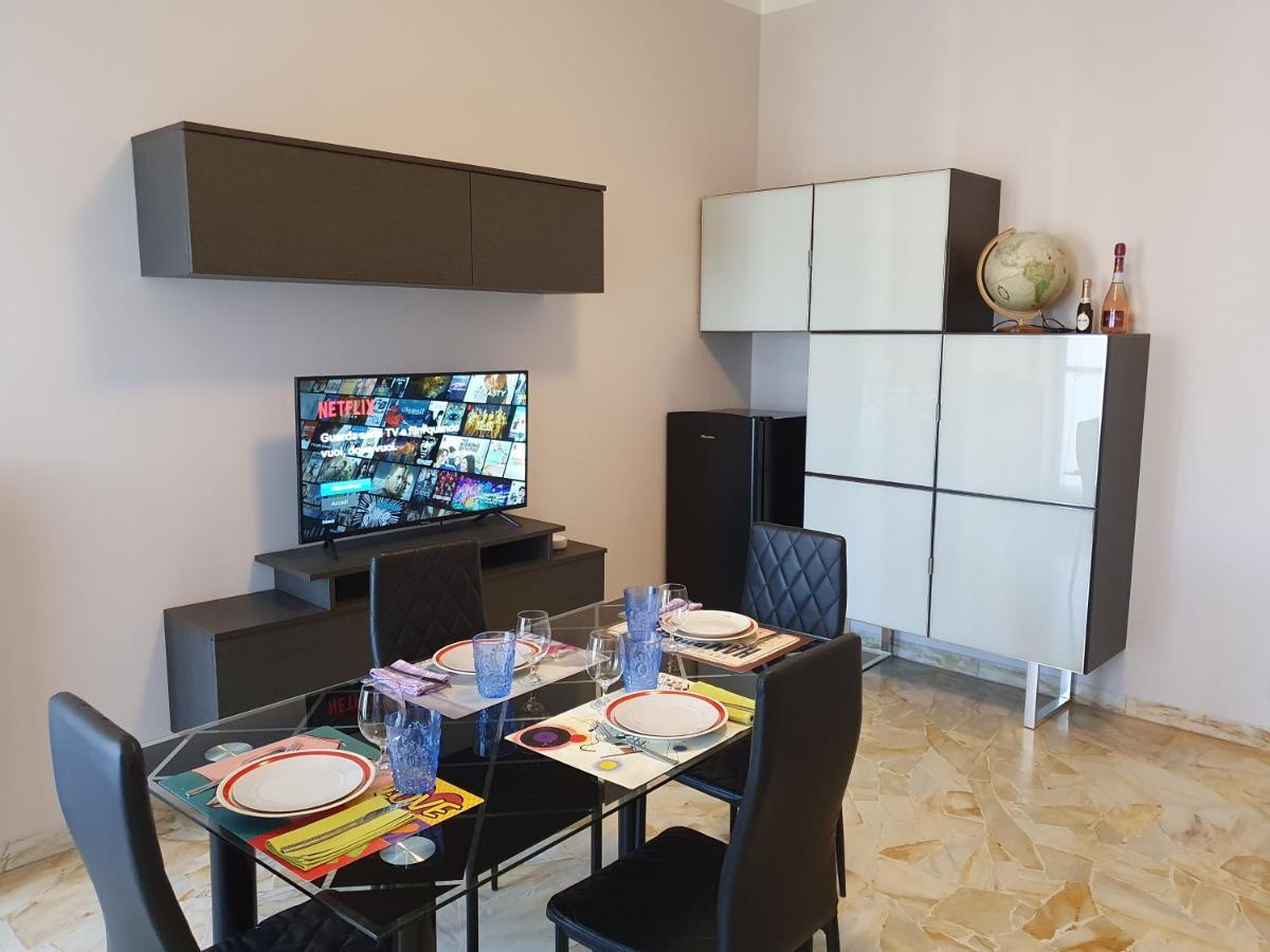 Giolitti Luxury Apartment Cuneo Bagian luar foto